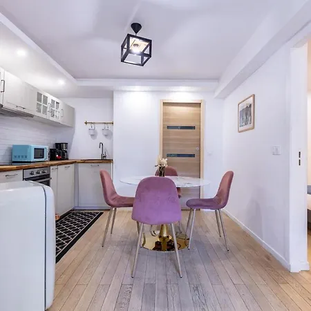 Chic Parisian 4stars Oberkampf & Pere-lachaise Apartment Paris